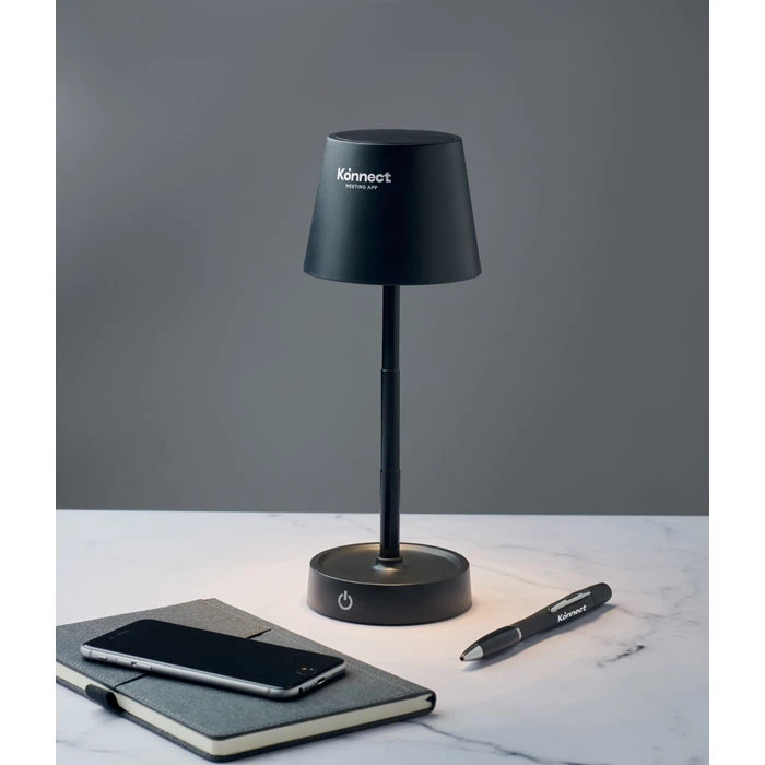 Rectractable lamp